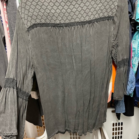 Torrid Gray Women's Top - Picture 3 of 3